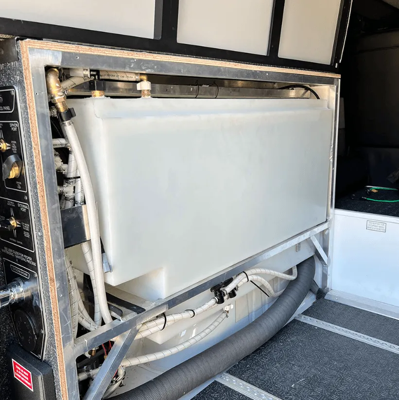 Storyteller High-Capacity Water Tank (35/42 gal)